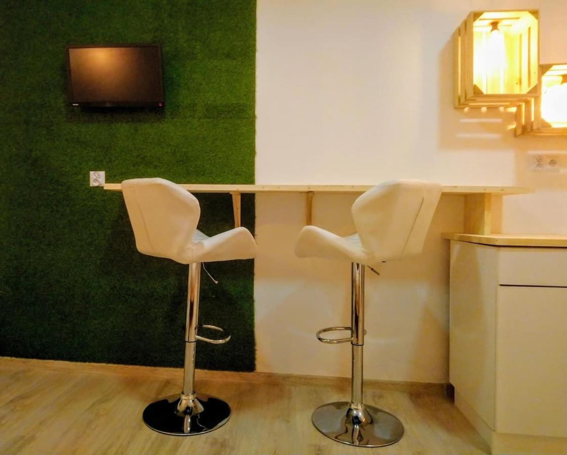 Furhouse Apartment