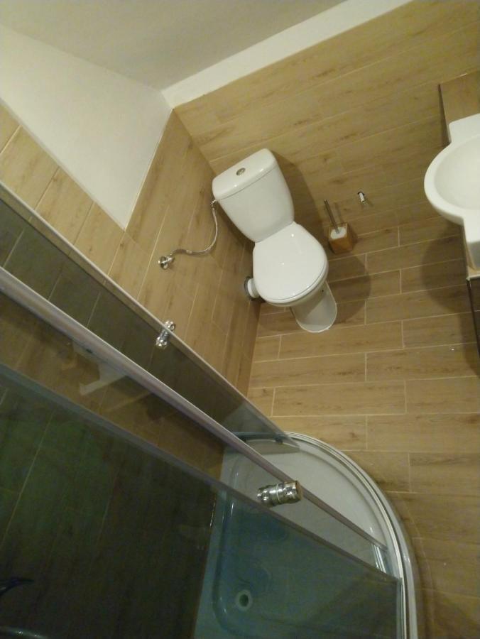 Furhouse Apartment *
